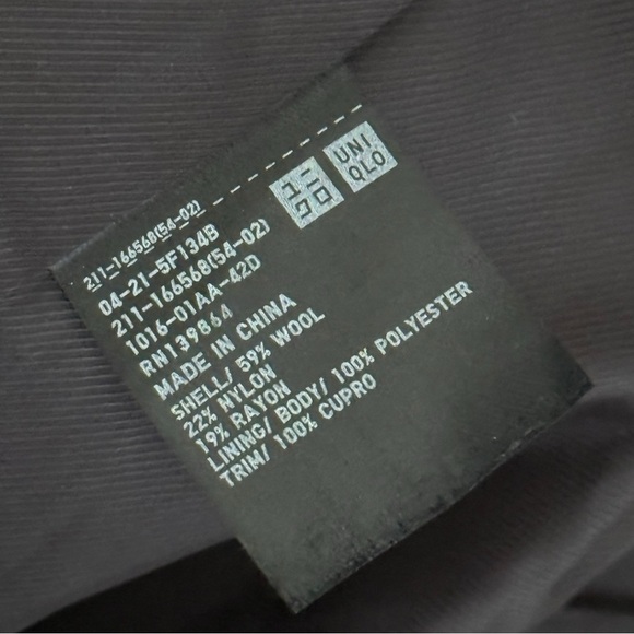 Carine Roitfeld x Uniqlo Houndstooth Gray Black Coat Long Button Up Size XS Wool - Picture 7 of 7